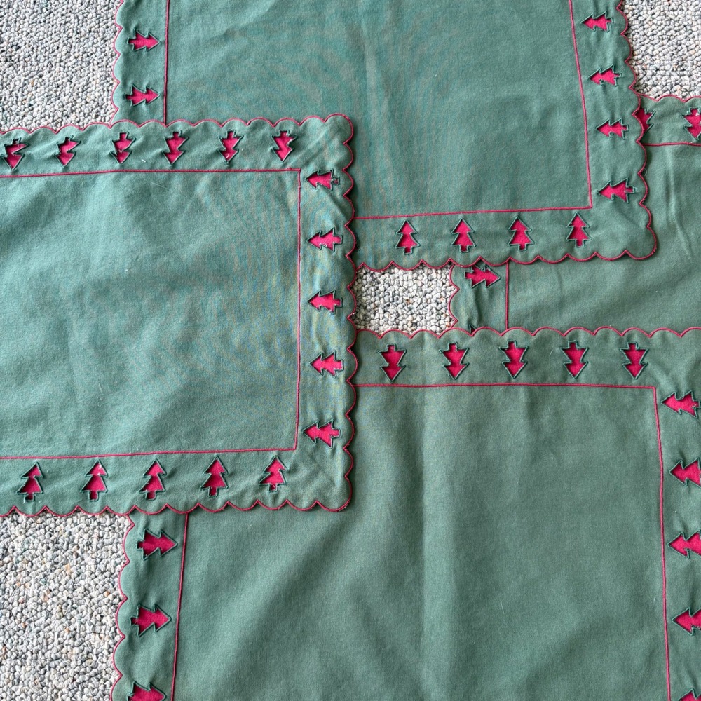 Vintage Christmas Tree Cutwork‎ Placemats Green Red Holiday Table Decor Set of 4